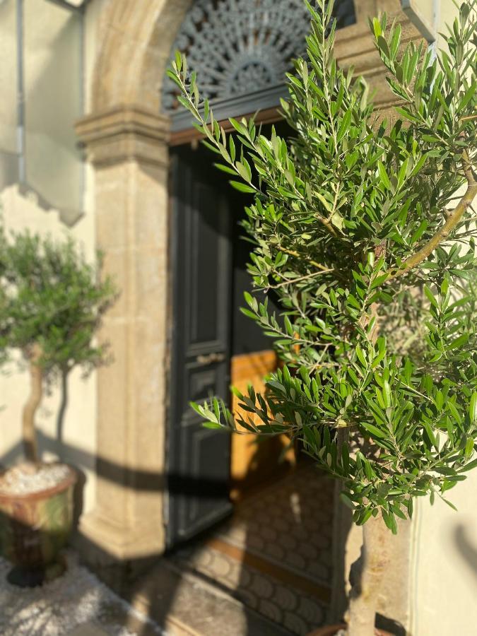 Le Jardin Hotel Aspiran Exterior foto