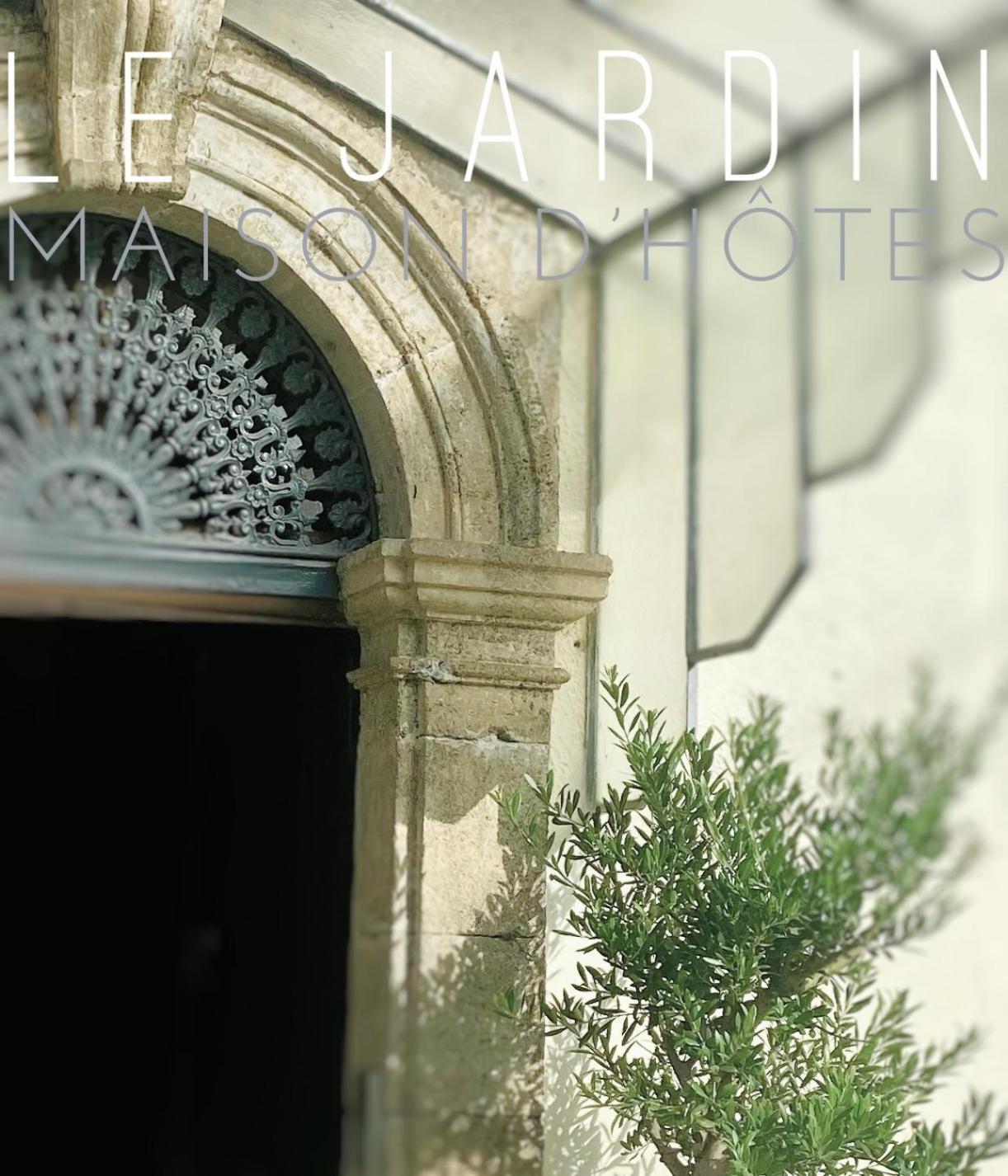 Le Jardin Hotel Aspiran Exterior foto